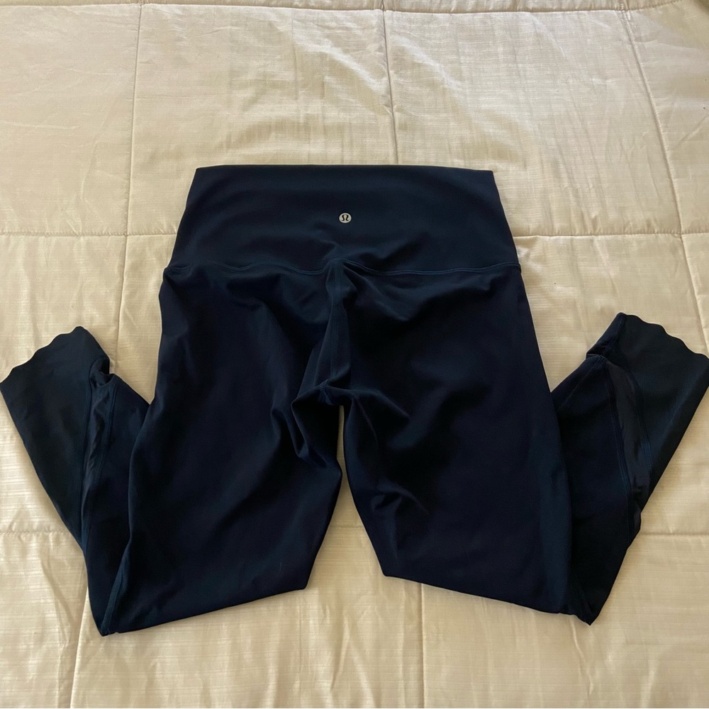 Lululemon Wunder Under High-Rise Crop 23" Scallop Full-On Luxtreme Size 8